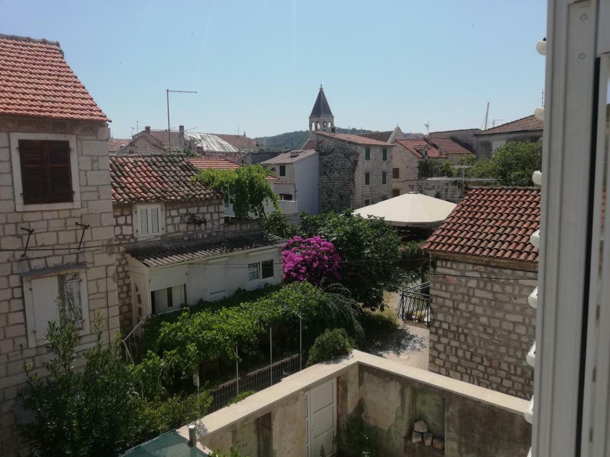 Carol Rooms Trogir Exterior foto